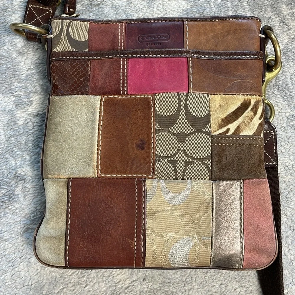 Coach Patchwork Swingpack Flat Crossbody Bag Suede Leather Signature F10439